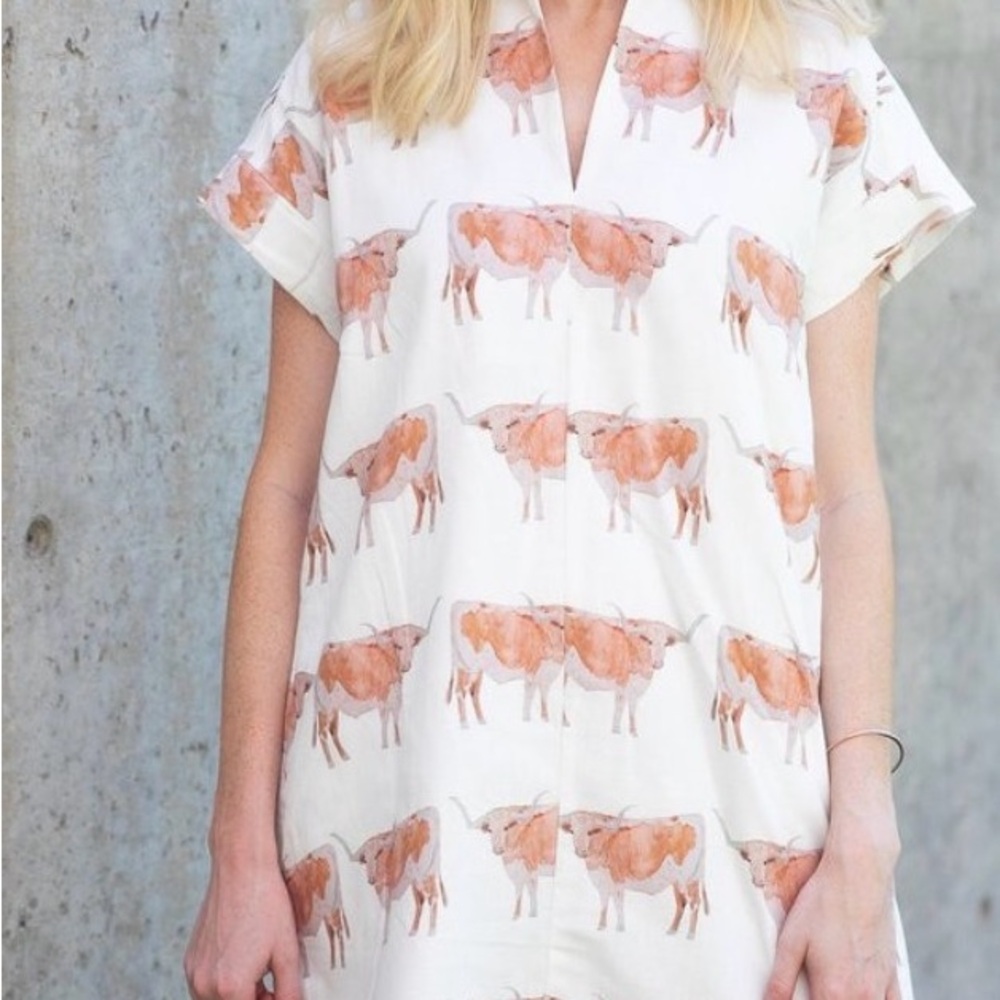 This is a Brooke Wright Designs Steerhead 100% Cotton dress size medium A475